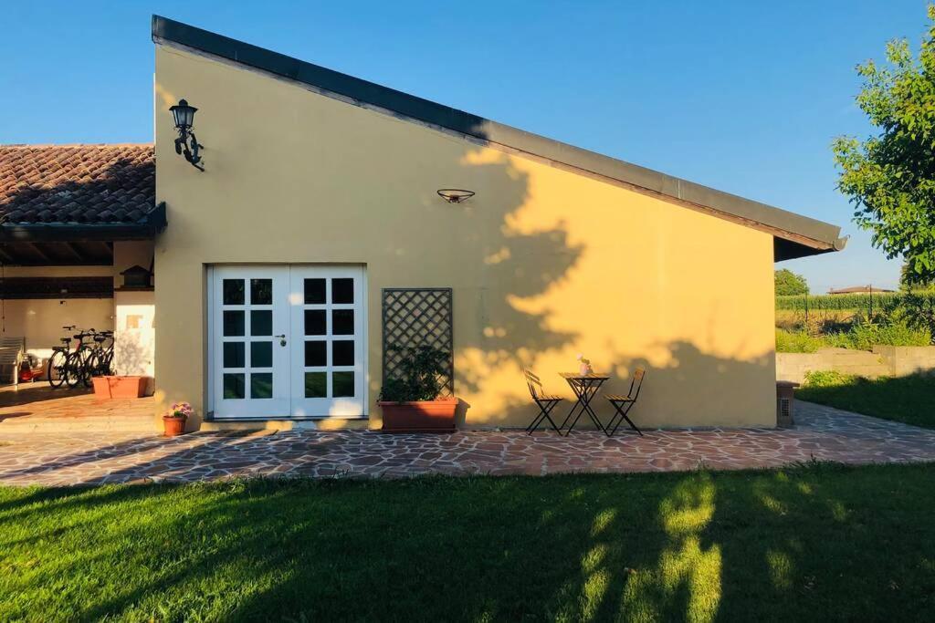 הוילה Badia Pavese La Casa Nei Campi מראה חיצוני תמונה